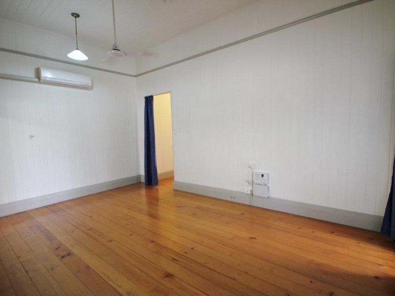 1/4 Cannan Street, South Townsville QLD 4810