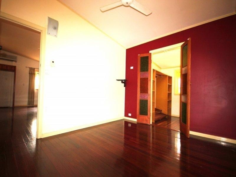 242 Wills Street, Townsville City QLD 4810