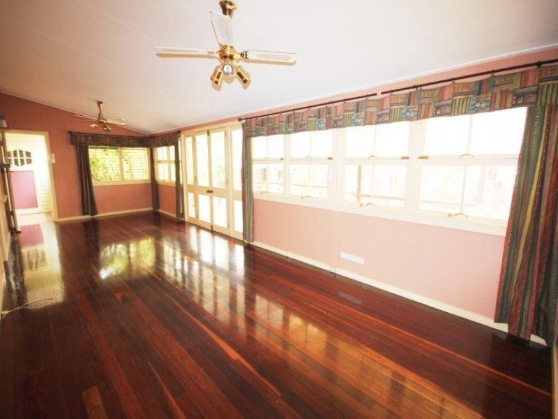 242 Wills Street, Townsville City QLD 4810