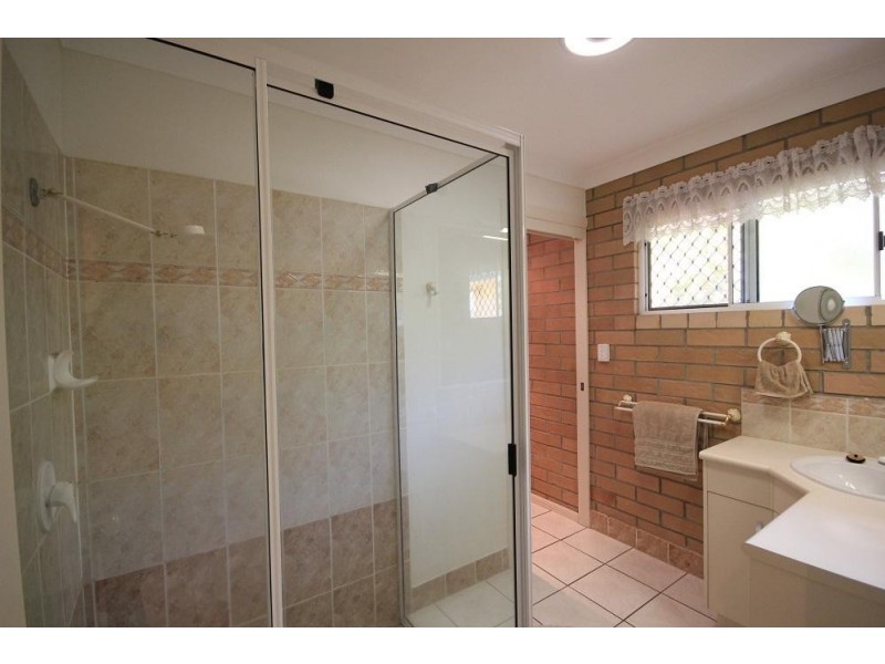 5 Crown Court, Kirwan QLD 4817