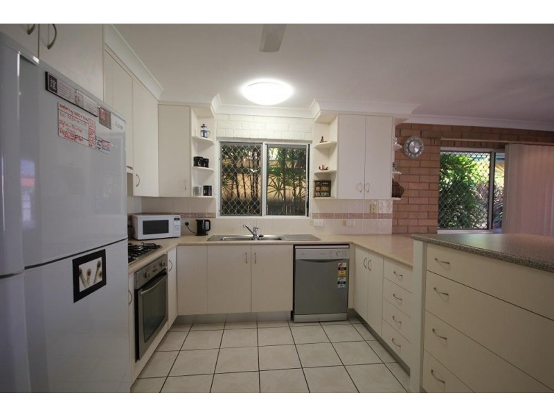 5 Crown Court, Kirwan QLD 4817
