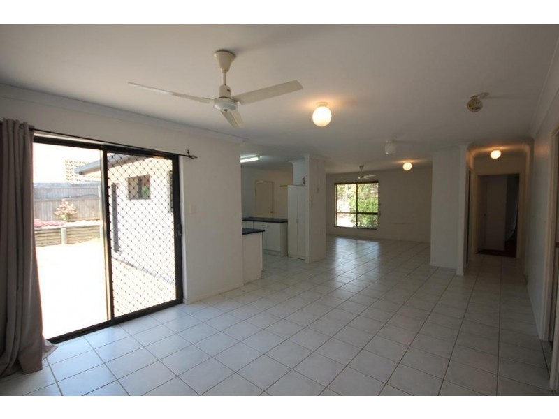 12 Bullock Street, Wulguru QLD 4811