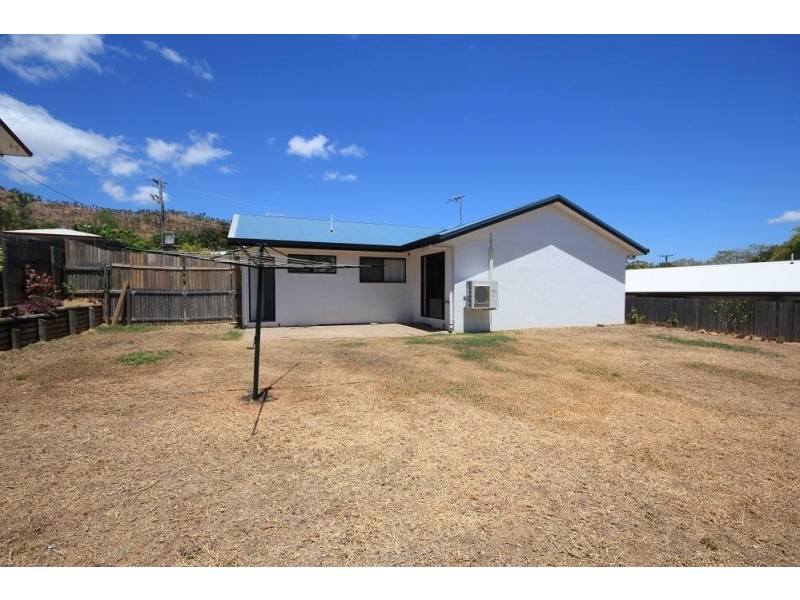 12 Bullock Street, Wulguru QLD 4811