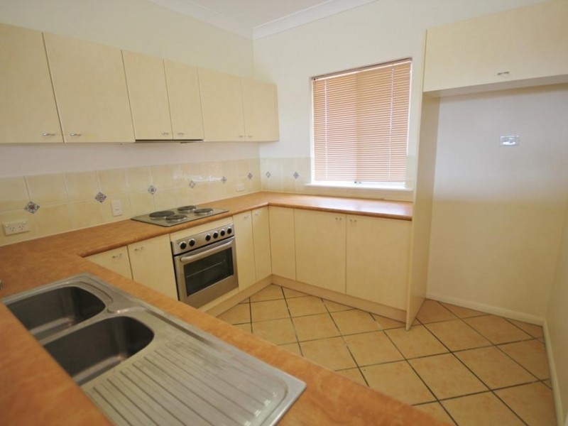 23/24 Martinez Avenue, West End QLD 4810