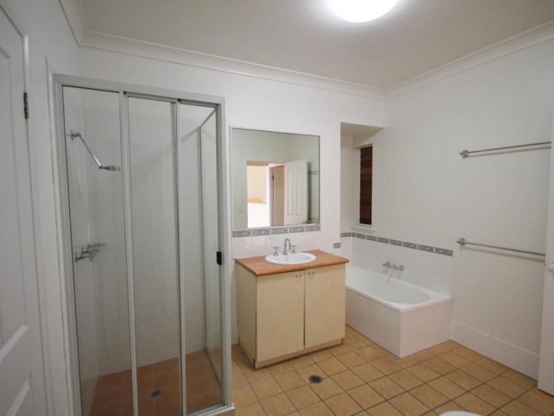 23/24 Martinez Avenue, West End QLD 4810