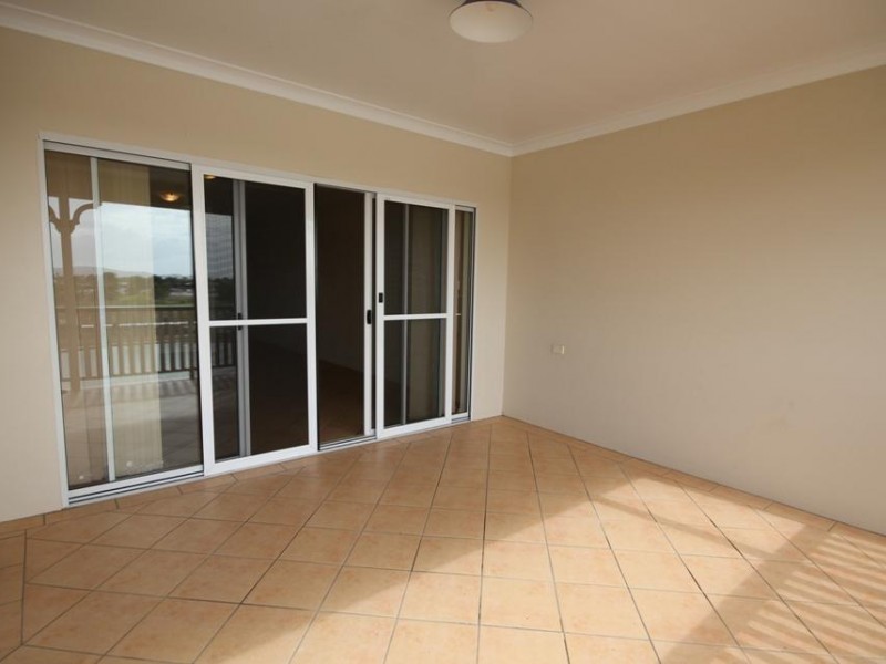 23/24 Martinez Avenue, West End QLD 4810