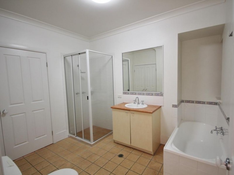 23/24 Martinez Avenue, West End QLD 4810