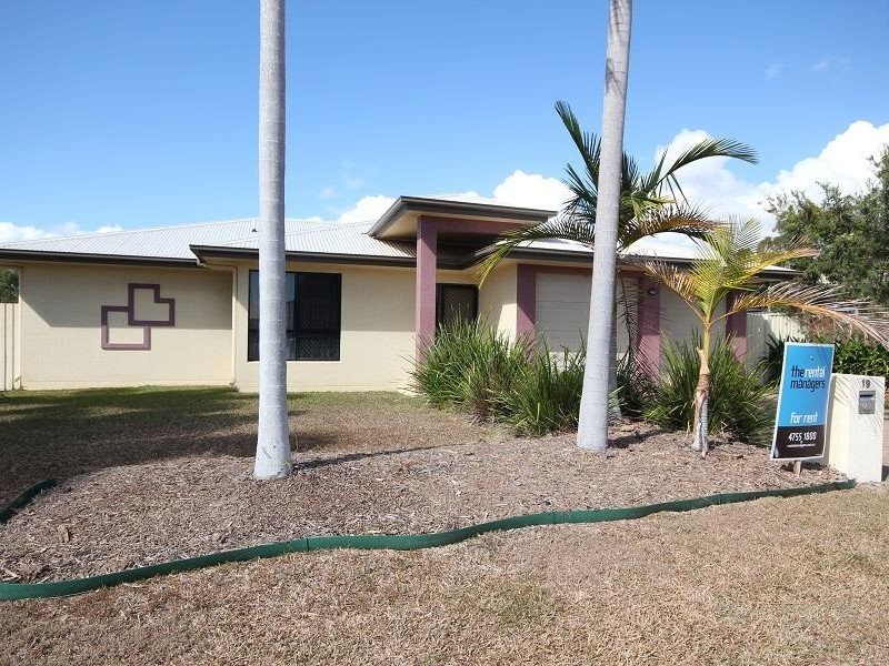 19 Minstrel Court, Bushland Beach QLD 4818
