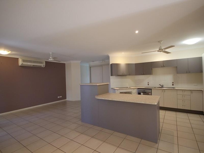 19 Minstrel Court, Bushland Beach QLD 4818