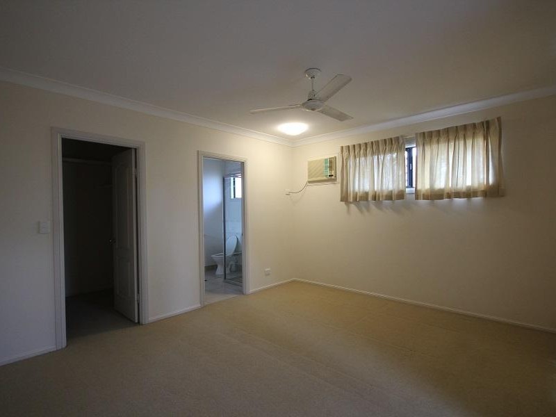 19 Minstrel Court, Bushland Beach QLD 4818