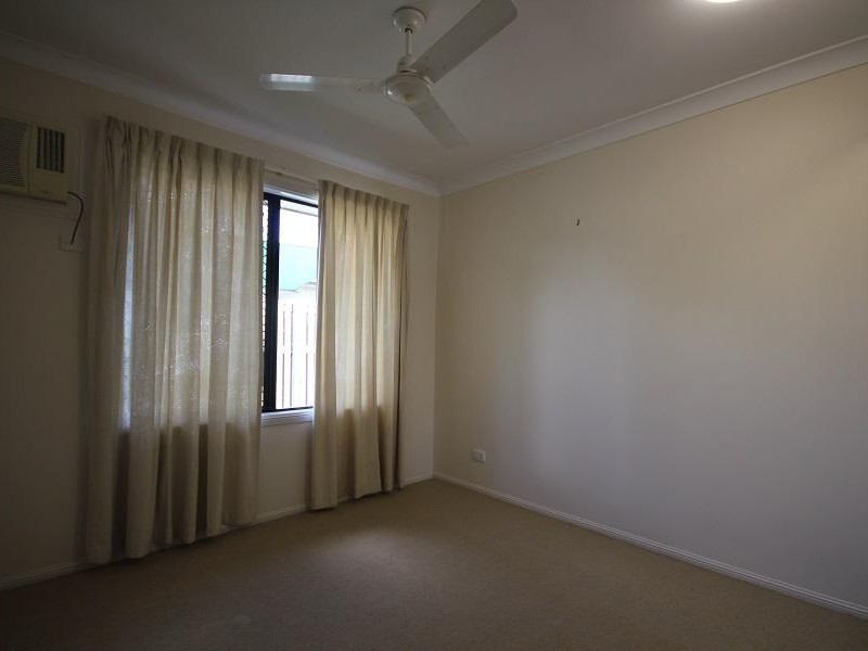 19 Minstrel Court, Bushland Beach QLD 4818