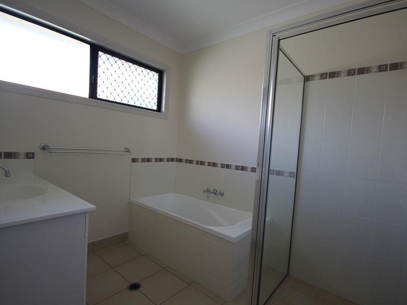 19 Minstrel Court, Bushland Beach QLD 4818