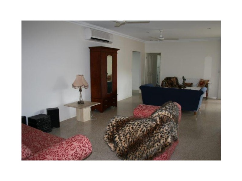 13 Perisher Court, Mount Louisa QLD 4814