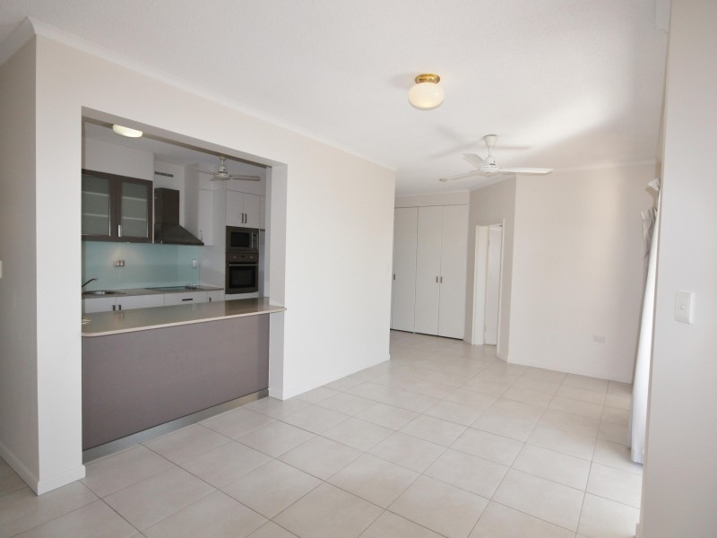 9/7 Hale Street, Townsville City QLD 4810