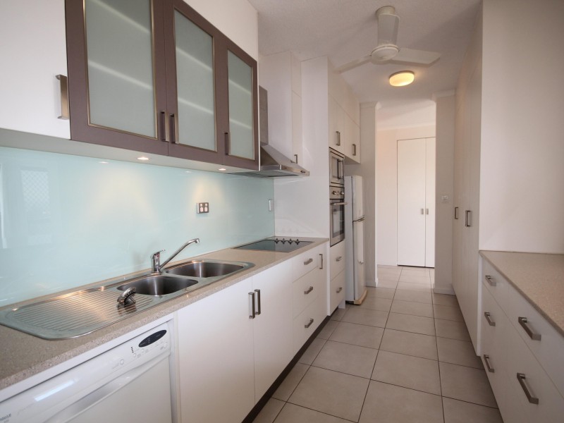 9/7 Hale Street, Townsville City QLD 4810