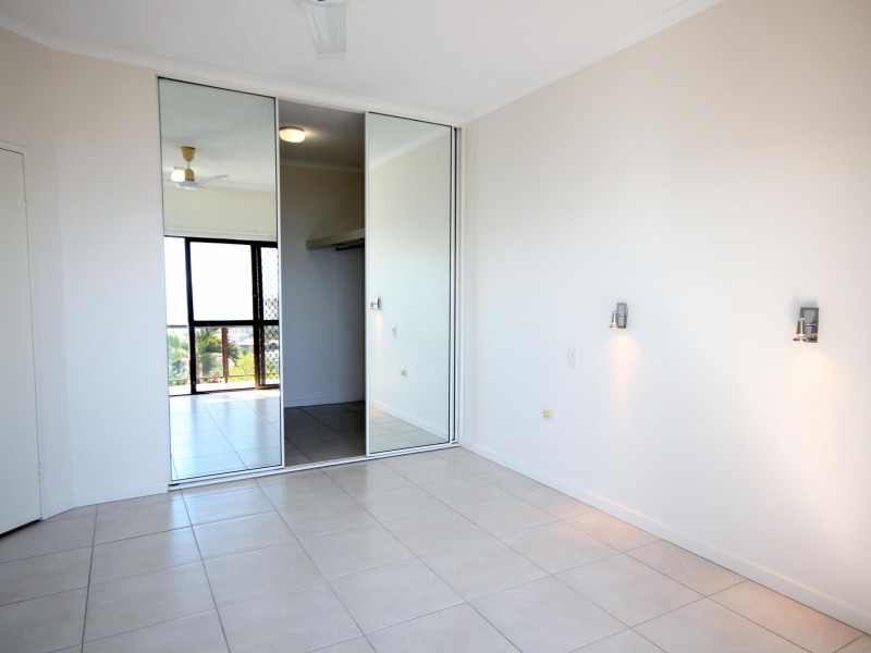 9/7 Hale Street, Townsville City QLD 4810