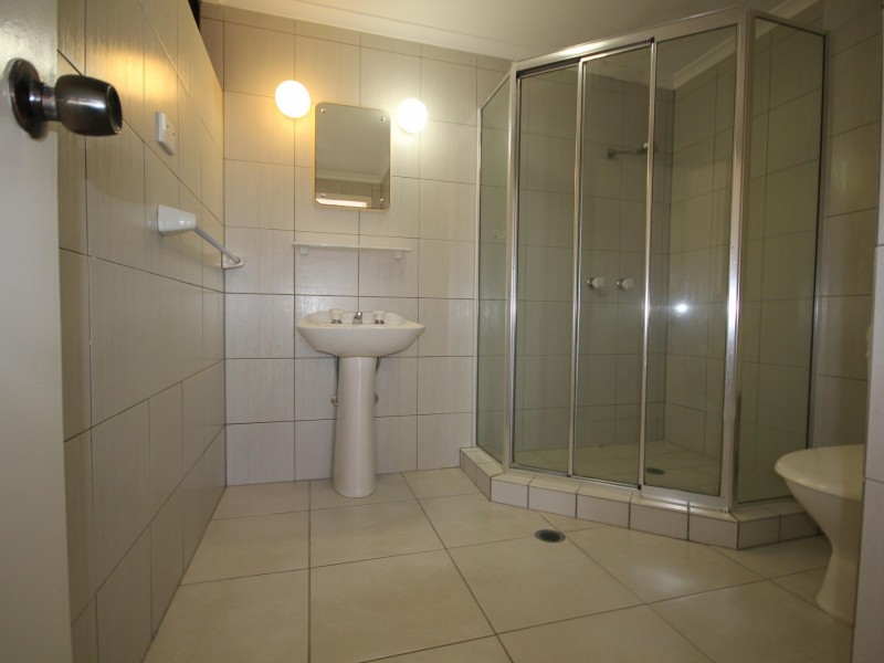 9/7 Hale Street, Townsville City QLD 4810