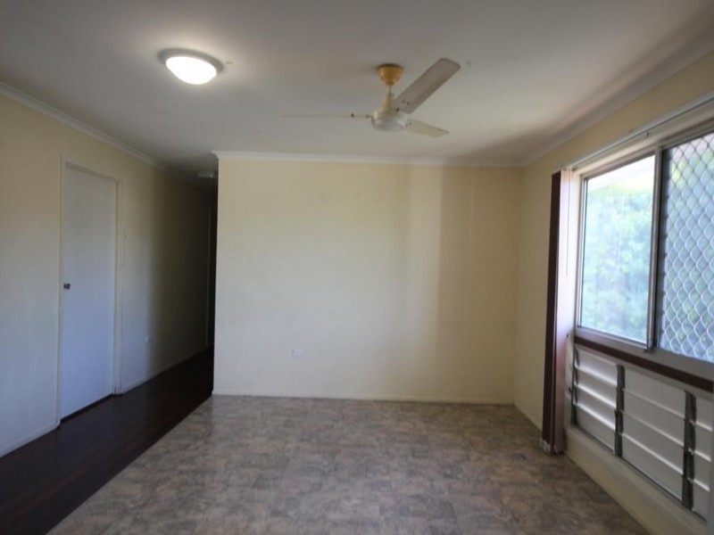 8 Eklund Street, Kirwan QLD 4817