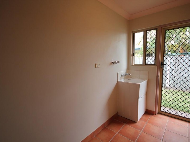 6 Saratoga Close, Kirwan QLD 4817