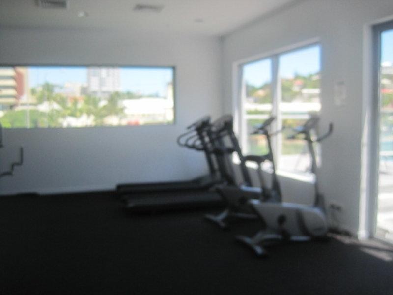 211/2 Dibbs Street, Townsville City QLD 4810