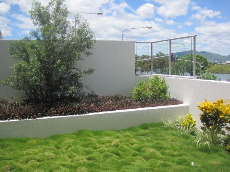 211/2 Dibbs Street, Townsville City QLD 4810