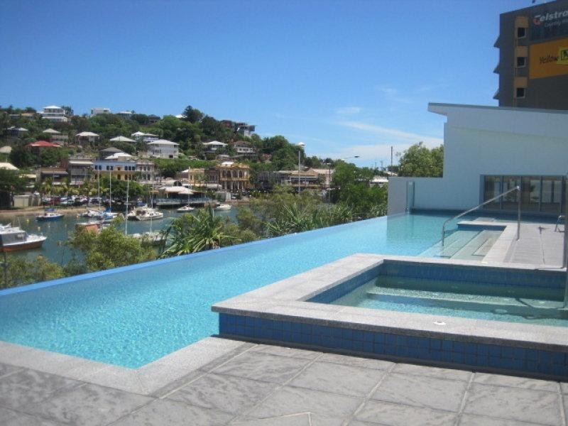 211/2 Dibbs Street, Townsville City QLD 4810