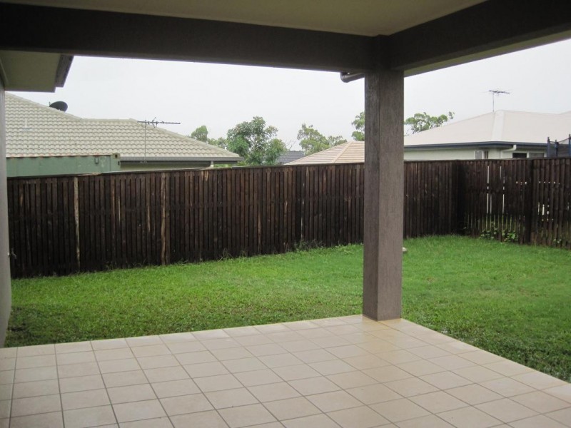 4 Dungarra Place, Bushland Beach QLD 4818