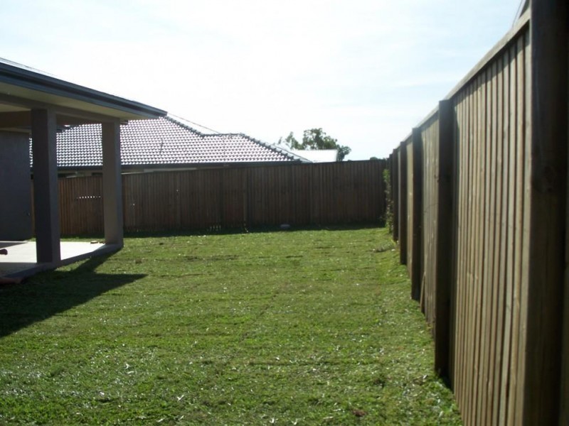 4 Dungarra Place, Bushland Beach QLD 4818