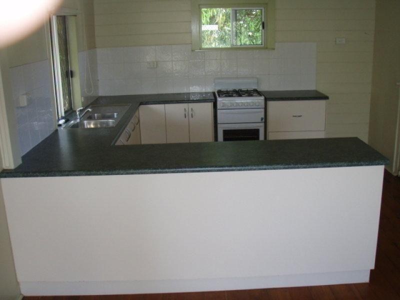 25 Bayswater Terrace, Hyde Park QLD 4812