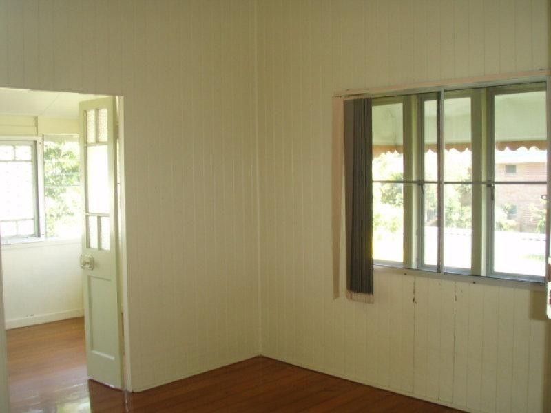 25 Bayswater Terrace, Hyde Park QLD 4812