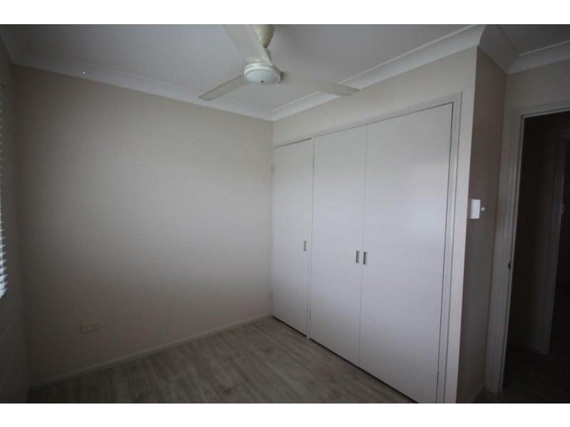 2/10 Doncaster Way, Mount Louisa QLD 4814