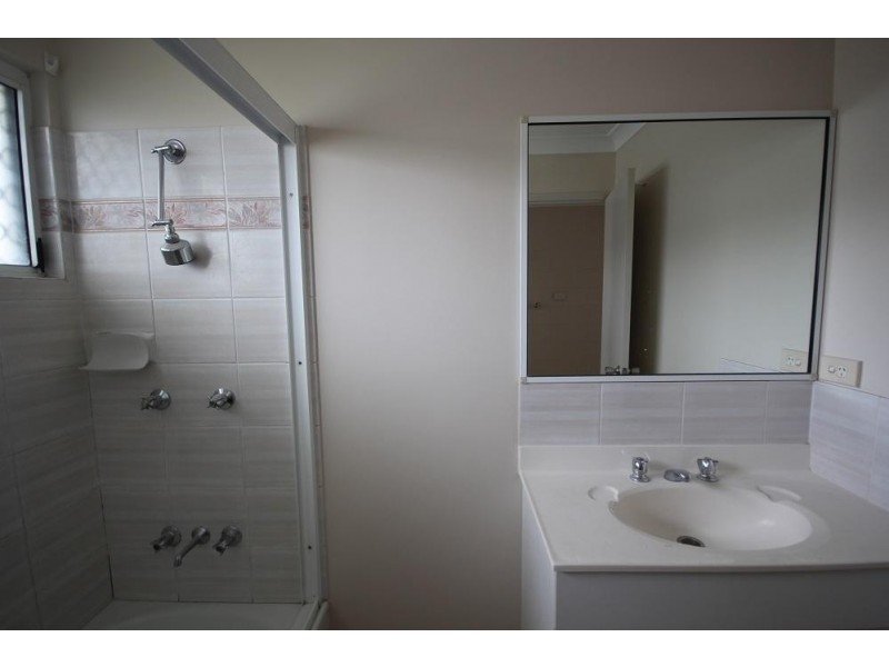 2/10 Doncaster Way, Mount Louisa QLD 4814