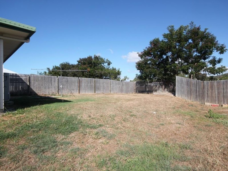 2/10 Doncaster Way, Mount Louisa QLD 4814