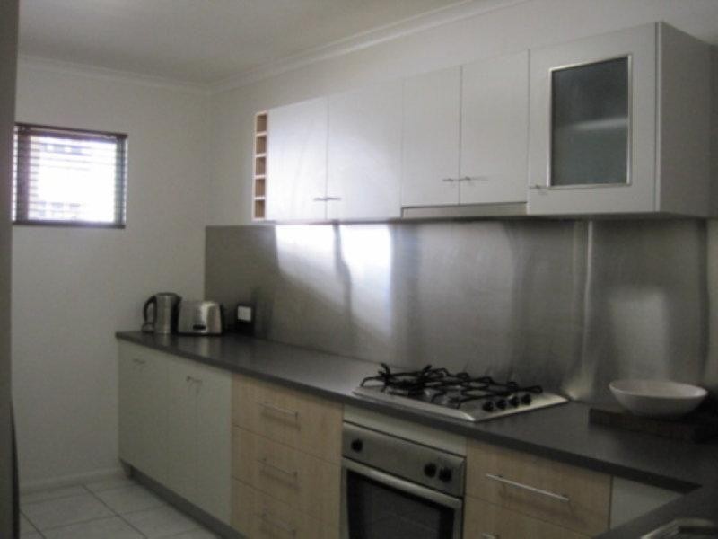 26/11 Stanley Street, Townsville City QLD 4810