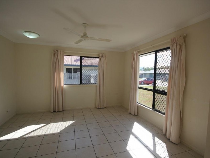 17 Amy Court, Kelso QLD 4815