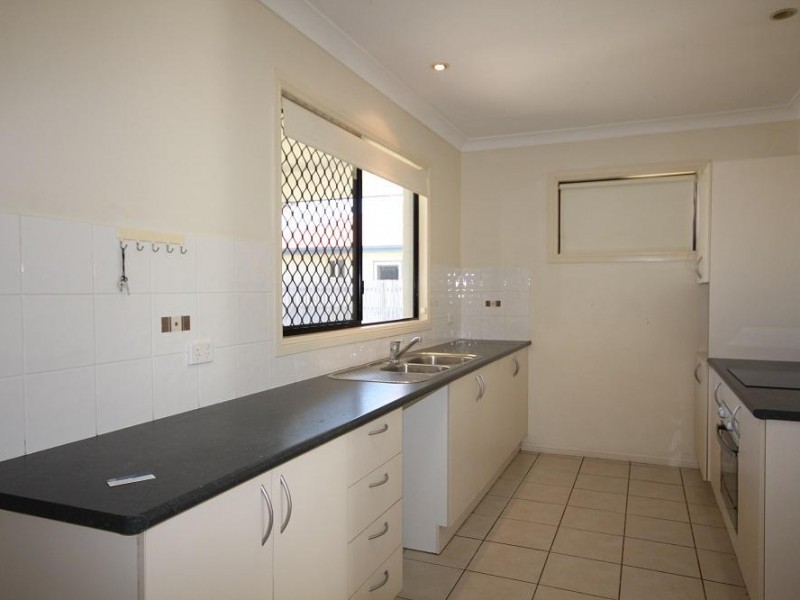 17 Amy Court, Kelso QLD 4815