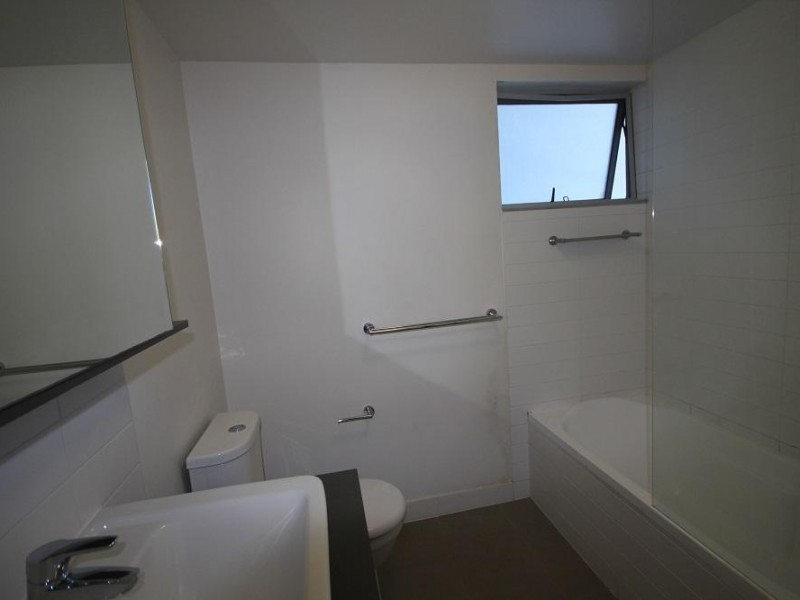 10/8-32 Stanley Street, Townsville City QLD 4810