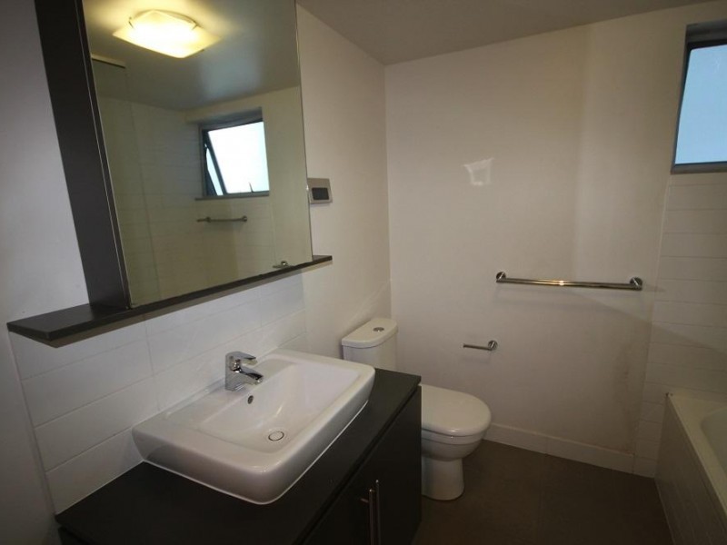 10/8-32 Stanley Street, Townsville City QLD 4810