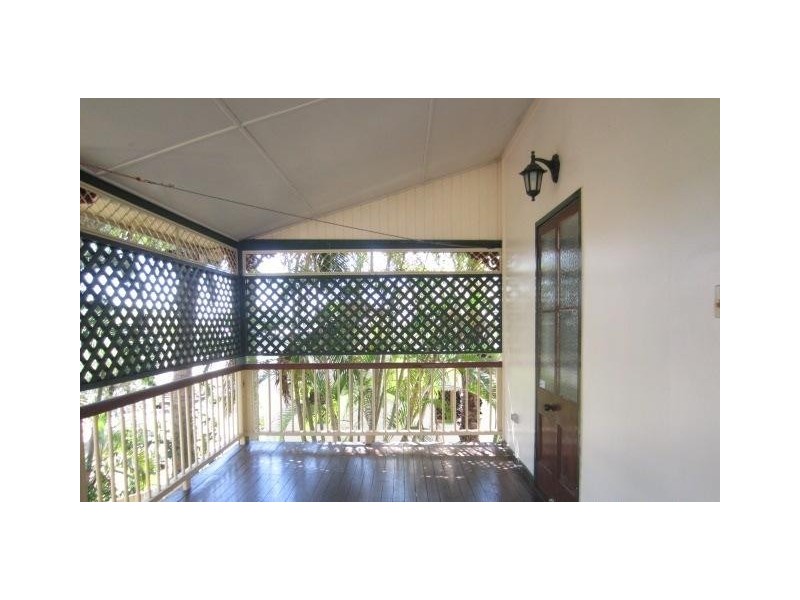 West End QLD 4810