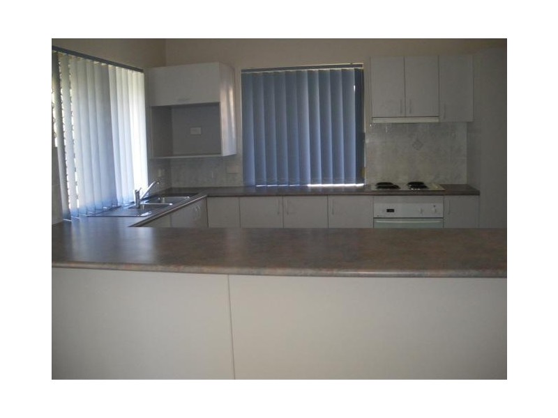 Railway Estate QLD 4810