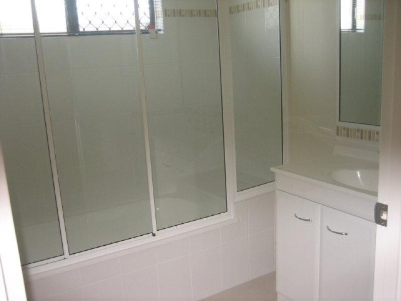 101 Shutehaven Circuit, Bushland Beach QLD 4818