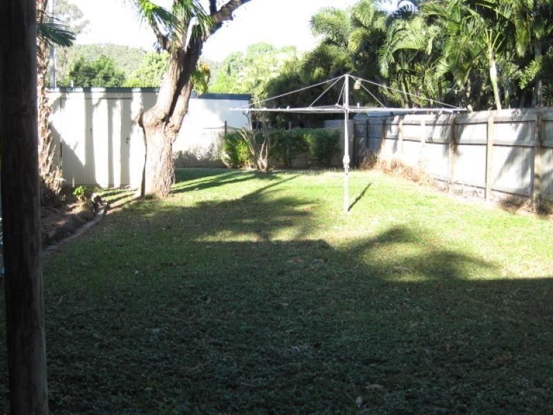 West End QLD 4810