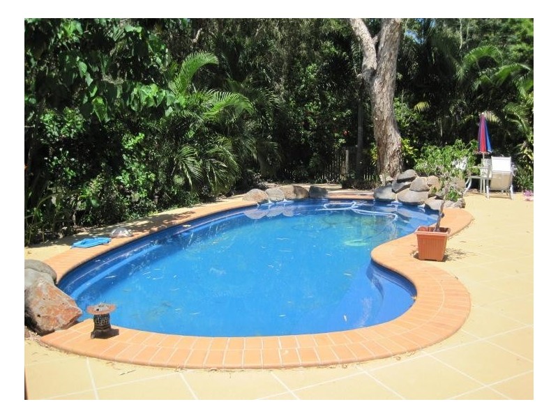 6 Ocean Park Drive, Bushland Beach QLD 4818