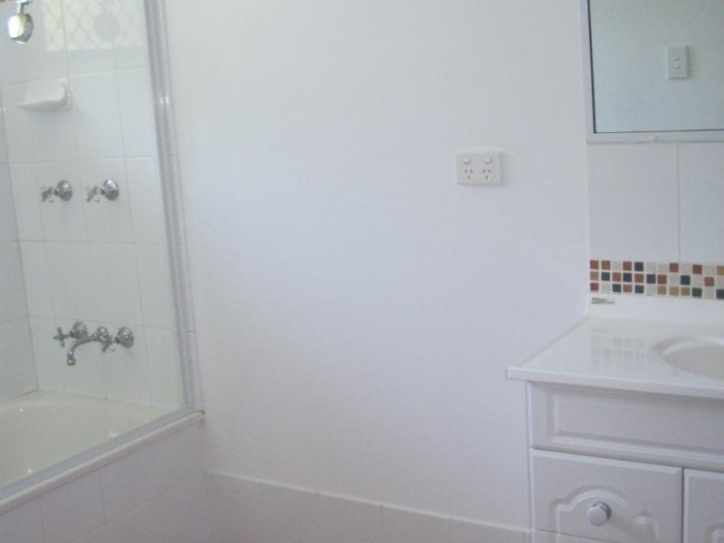 6 Ocean Park Drive, Bushland Beach QLD 4818