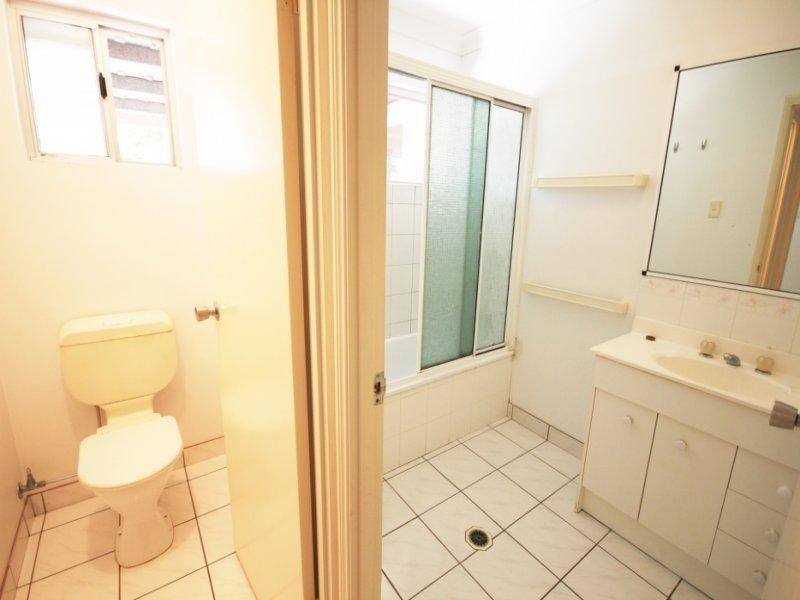 6 Celandine Court, Kirwan QLD 4817