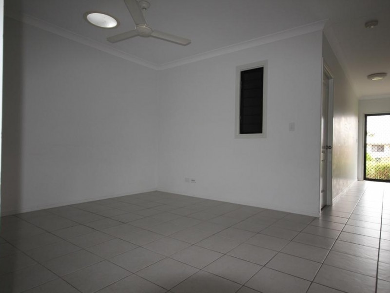 1/3 Crista Court, Kelso QLD 4815