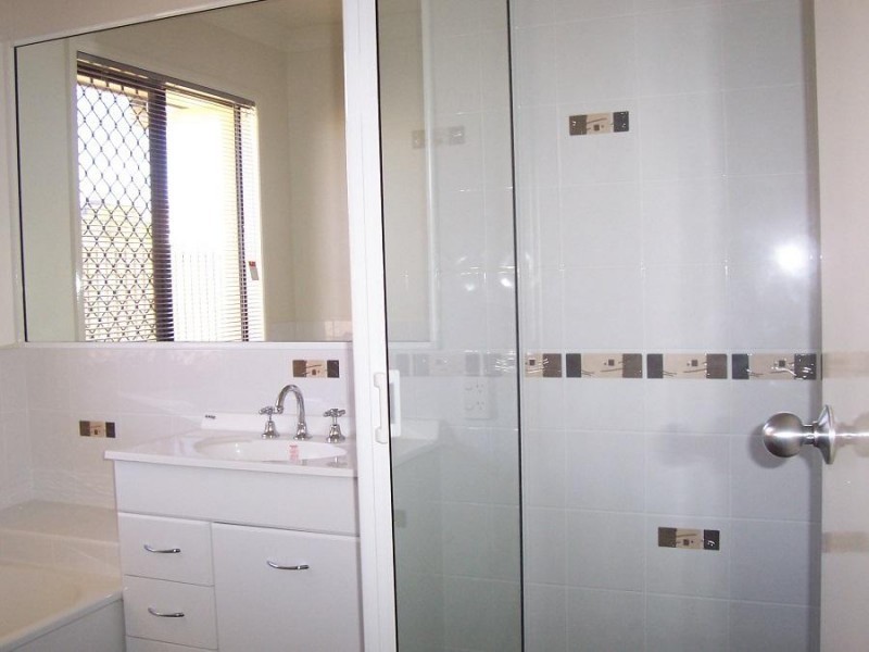 13 Baxendell Place, Bushland Beach QLD 4818