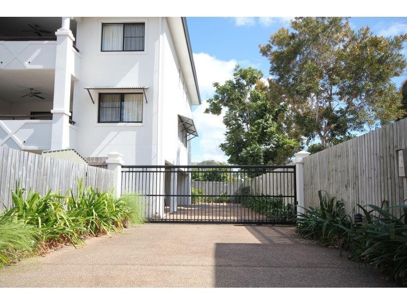 6/38 Percy Street, West End QLD 4810