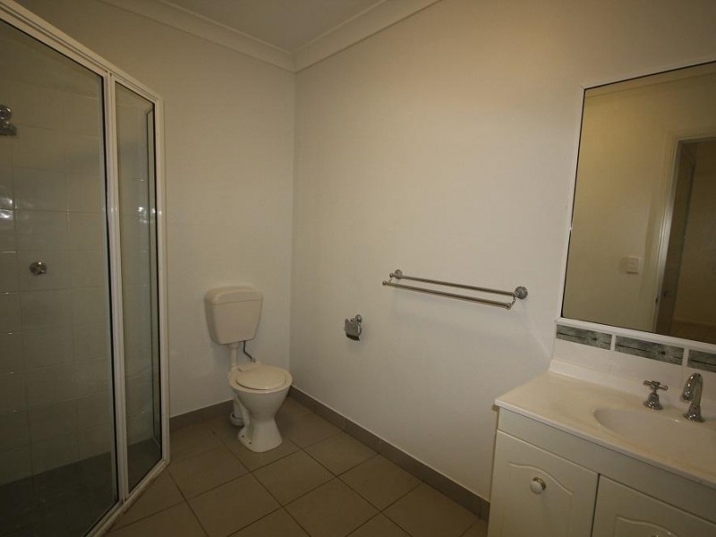 2/7 Crista Court, Kelso QLD 4815