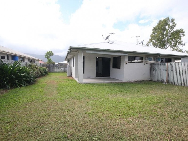 2/7 Crista Court, Kelso QLD 4815